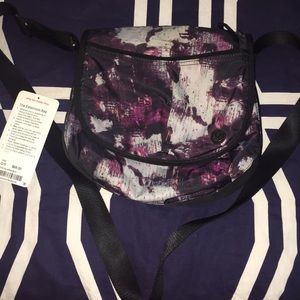 Lululemon The Essentials Bag